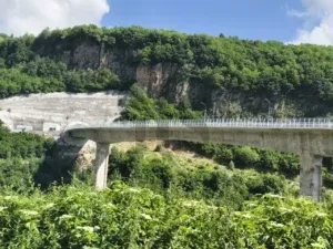 Infrastruttura cinese in fase di costruzione