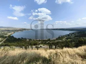 Il cosiddetto "Mare di Tbilisi", il lago artificiale sul quale si affacciano le Cronache della Georgia